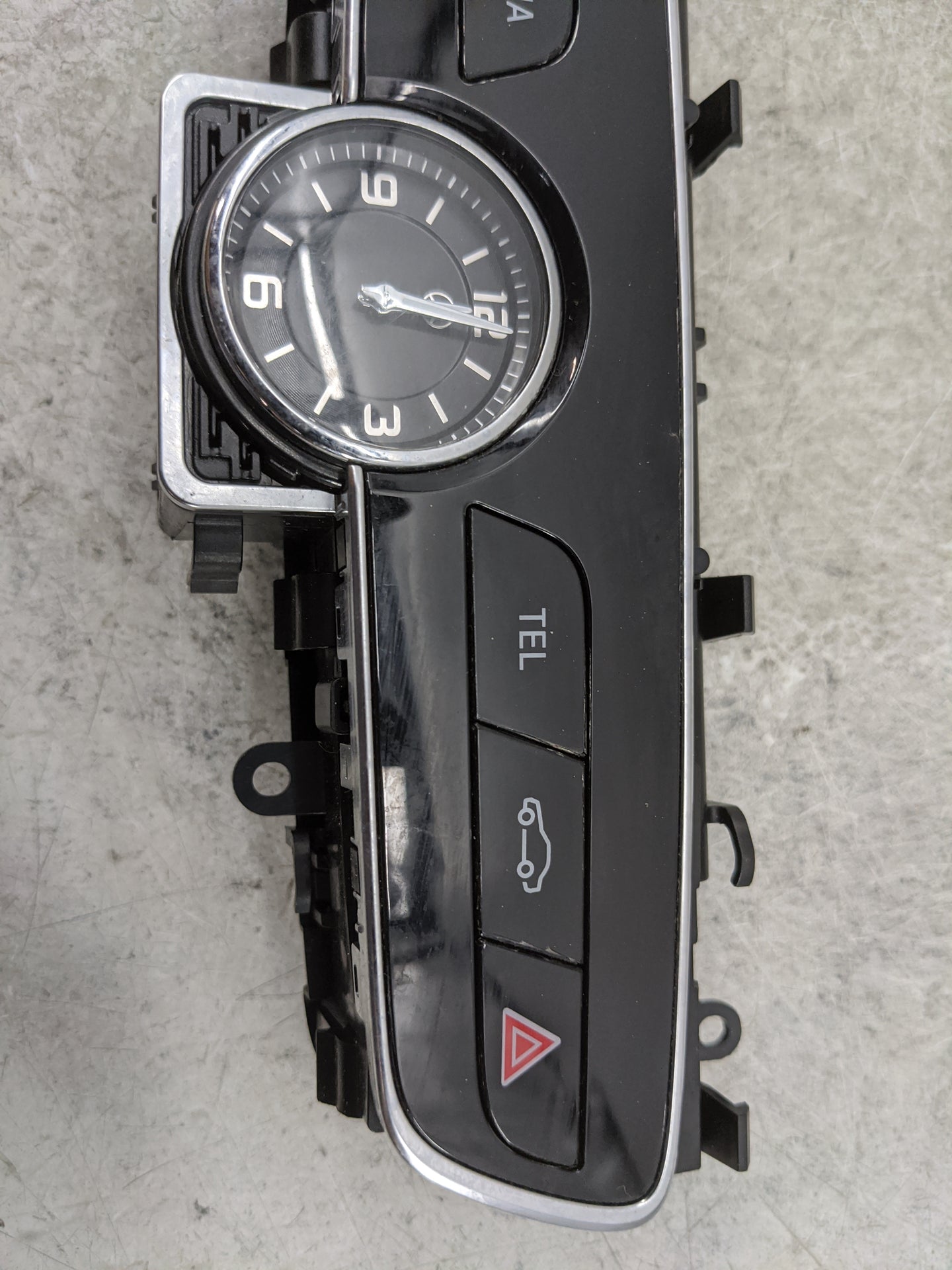 2019 Mercedes-Benz C-Class Radio AM FM Cd Player Receiver Replacement P/N:A2138272000 1829007245 Fits Fits 2020 2021 OEM Use