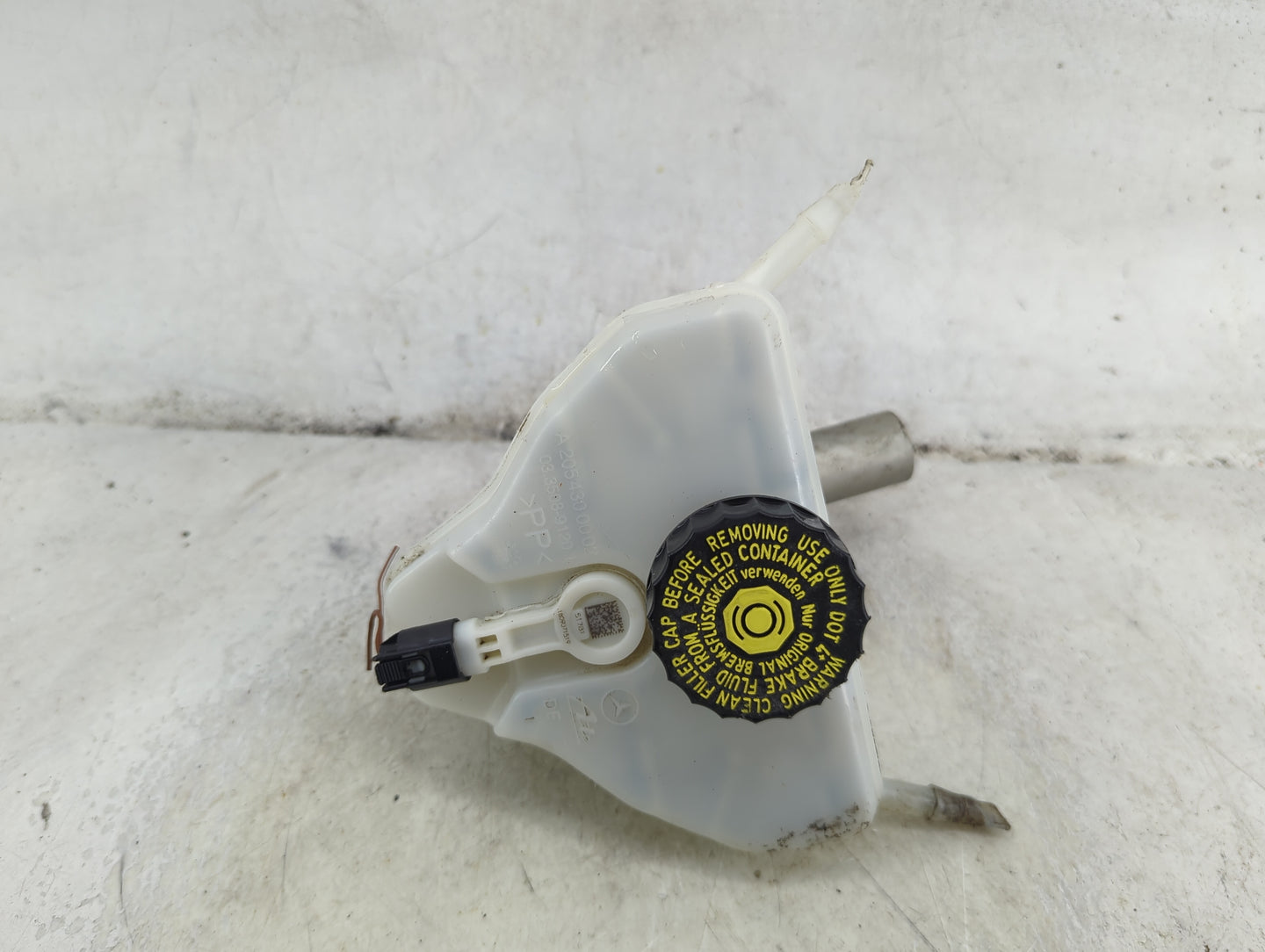 2019 Mercedes-benz C-class Brake Master Cylinder - Oemusedautoparts1.com