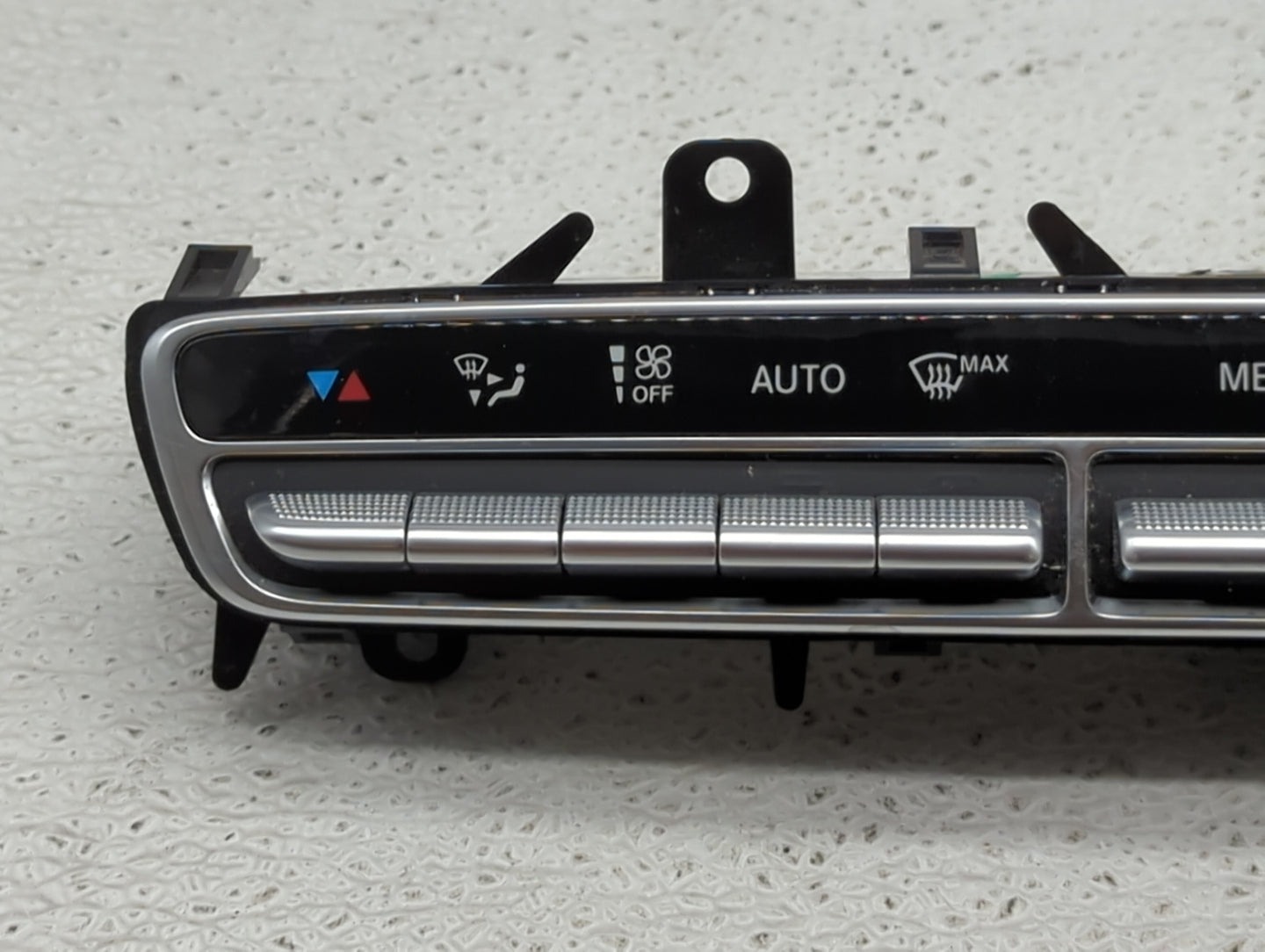 2015-2019 Mercedes-Benz C300 Climate Control Module Temperature AC/Heater Replacement P/N:A 205 905 88 13 Fits OEM Used Auto