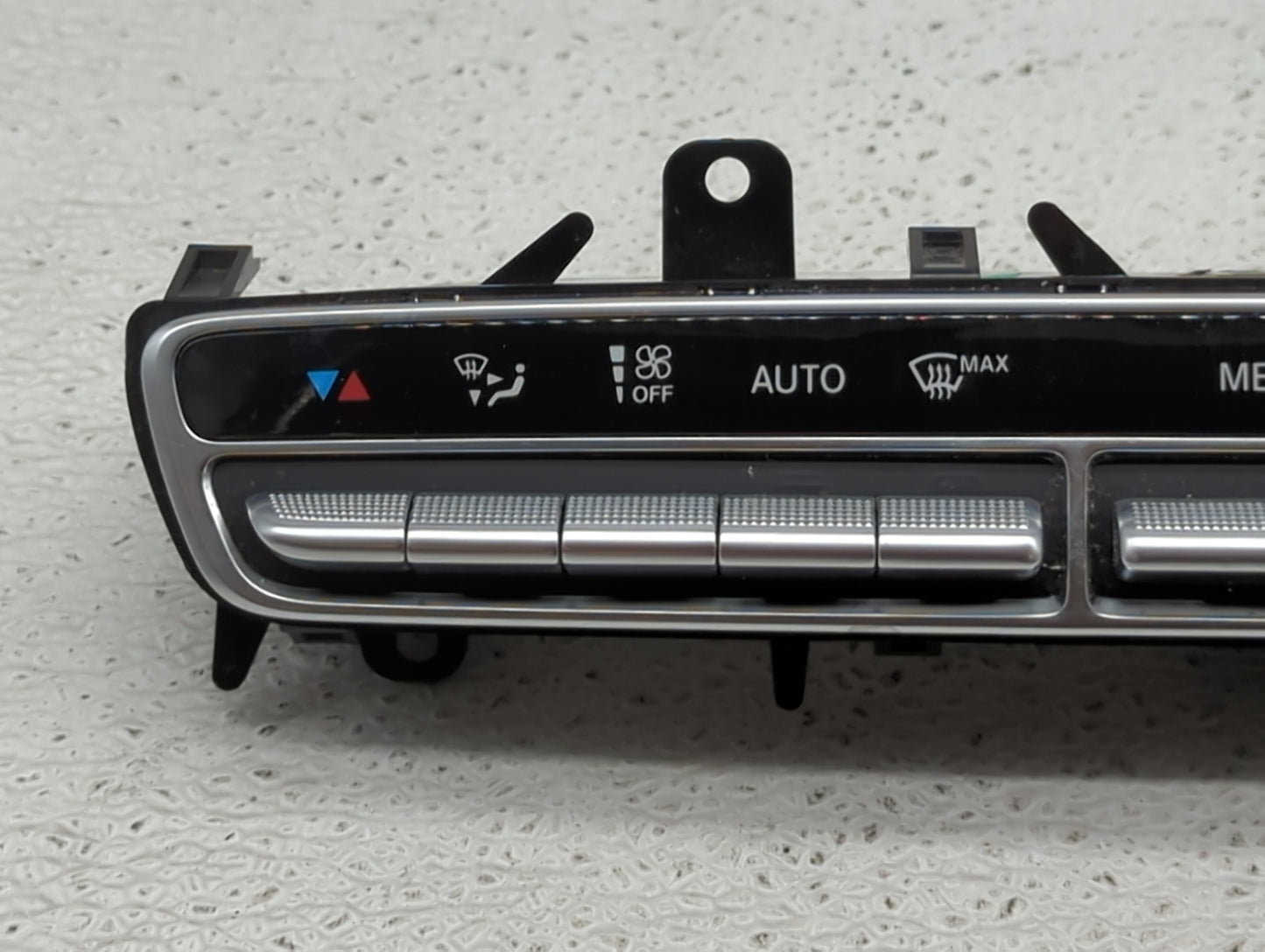 2015-2019 Mercedes-Benz C300 Climate Control Module Temperature AC/Heater Replacement P/N:A 205 905 88 13 Fits OEM Used Auto