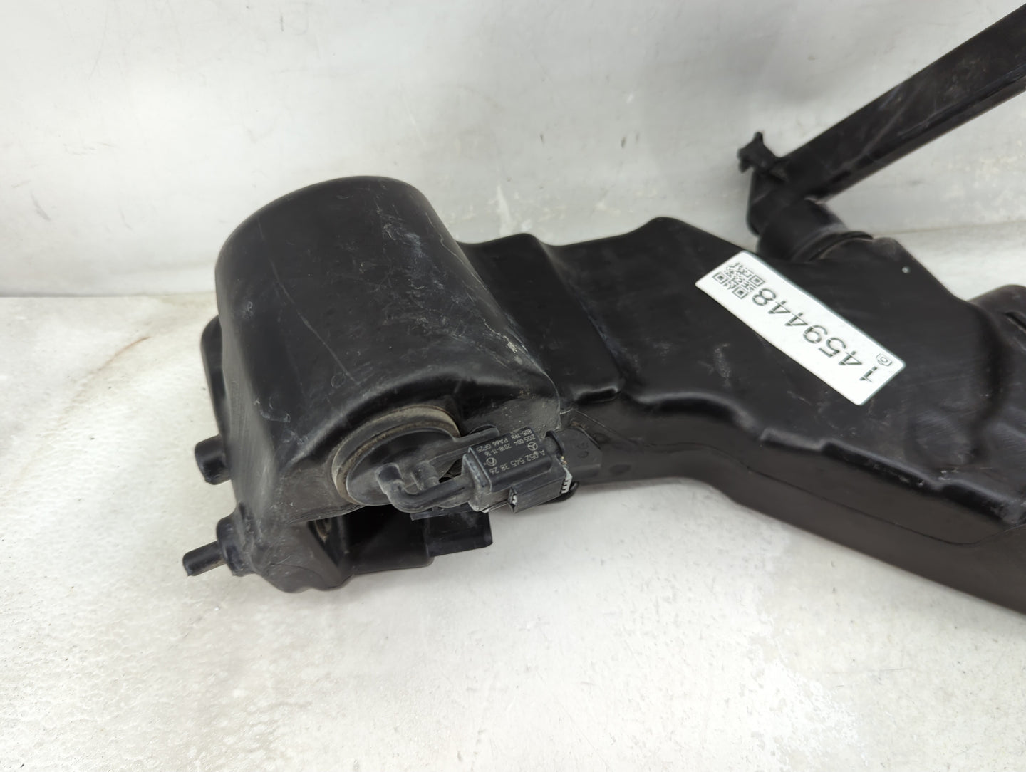 2019 Mercedes-benz C300 Windshield Washer Fluid Reservoir Bottle Oem - Oemusedautoparts1.com