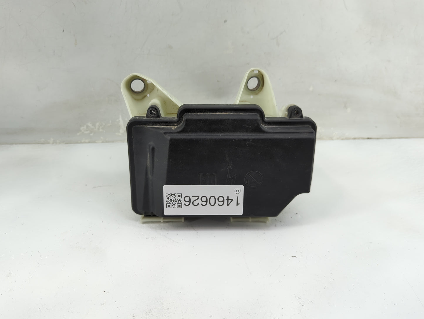 2018-2021 Mercedes-Benz C300 Fusebox Fuse Box Panel Relay Module P/N:A 205 540 23 28 Fits Fits 2018 2019 2020 2021 OEM Used 