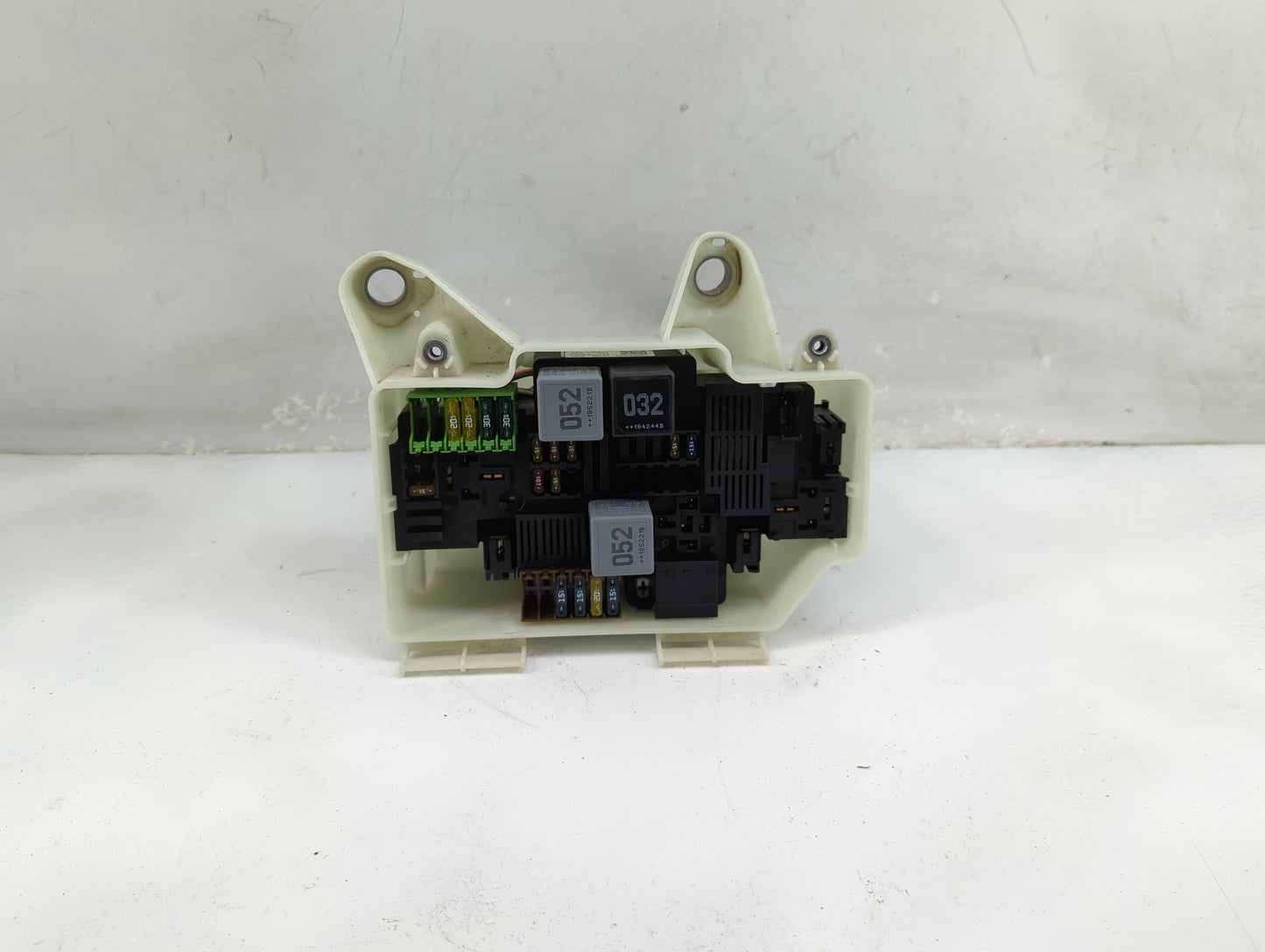 2018-2021 Mercedes-Benz C300 Fusebox Fuse Box Panel Relay Module P/N:A 205 540 23 28 Fits Fits 2018 2019 2020 2021 OEM Used 