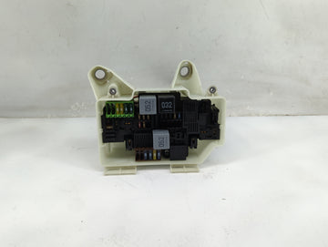 2018-2021 Mercedes-Benz C300 Fusebox Fuse Box Panel Relay Module P/N:A 205 540 23 28 Fits Fits 2018 2019 2020 2021 OEM Used Auto Parts