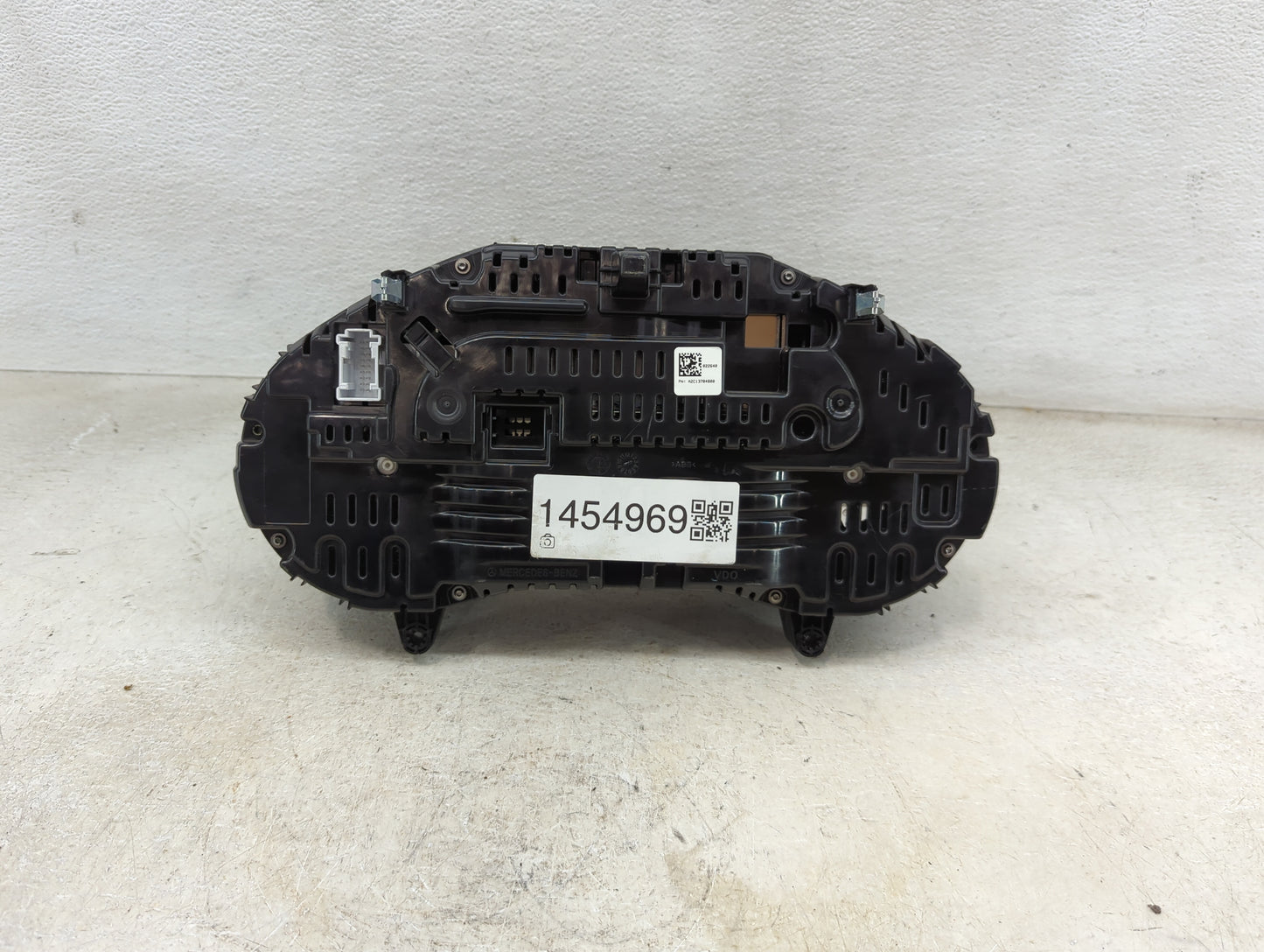2019 Mercedes-Benz C350 Instrument Cluster Speedometer Gauges P/N:A2C13784800 A 205 900 16 42 Miles: Fits Fits 2020 OEM Used