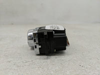 2015 Mercedes-Benz Cla250 Radio AM FM Cd Player Receiver Replacement P/N:A246 900 56 15 Fits Fits 2014 2016 OEM Used Auto Pa