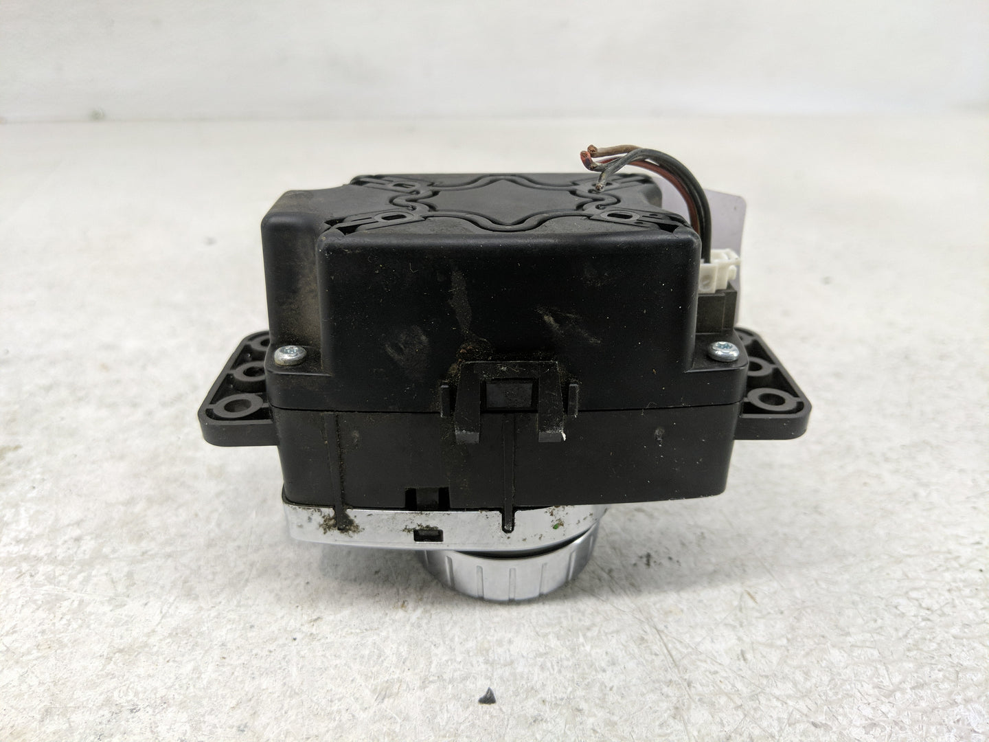 2015 Mercedes-Benz Cla250 Radio AM FM Cd Player Receiver Replacement P/N:A246 900 56 15 Fits Fits 2014 2016 OEM Used Auto Pa