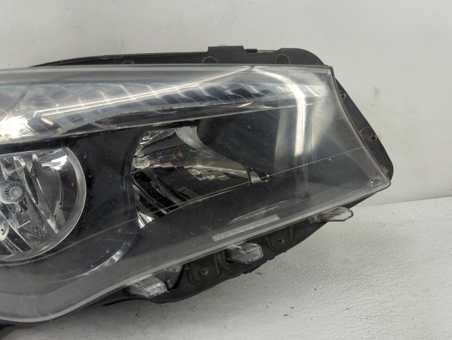 2014 Mercedes-benz Cla250 Passenger Right Oem Head Light Headlight Lamp - Oemusedautoparts1.com