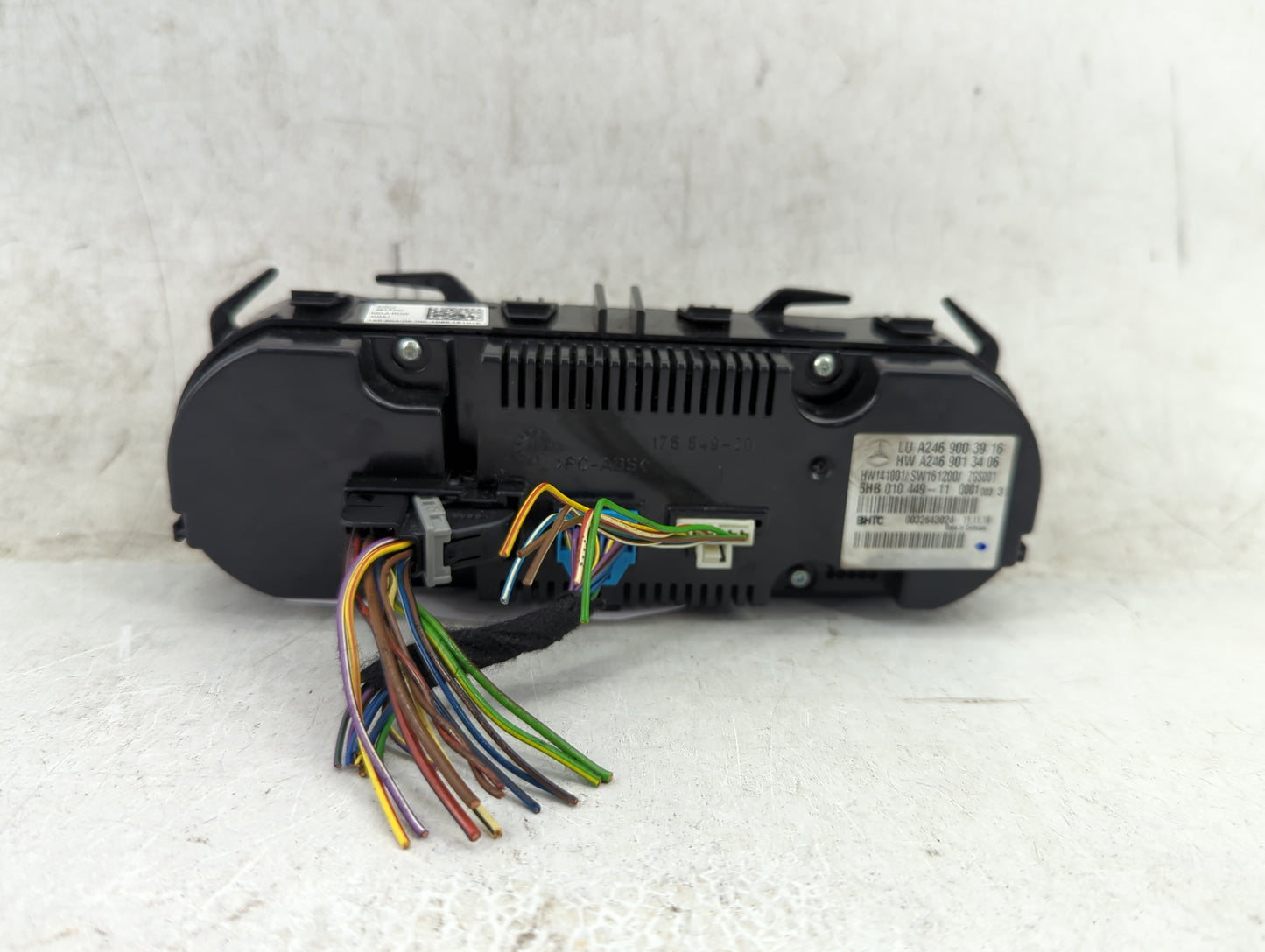2014-2019 Mercedes-Benz Cla250 Climate Control Module Temperature AC/Heater Replacement Fits OEM Used Auto Parts - Oemusedau