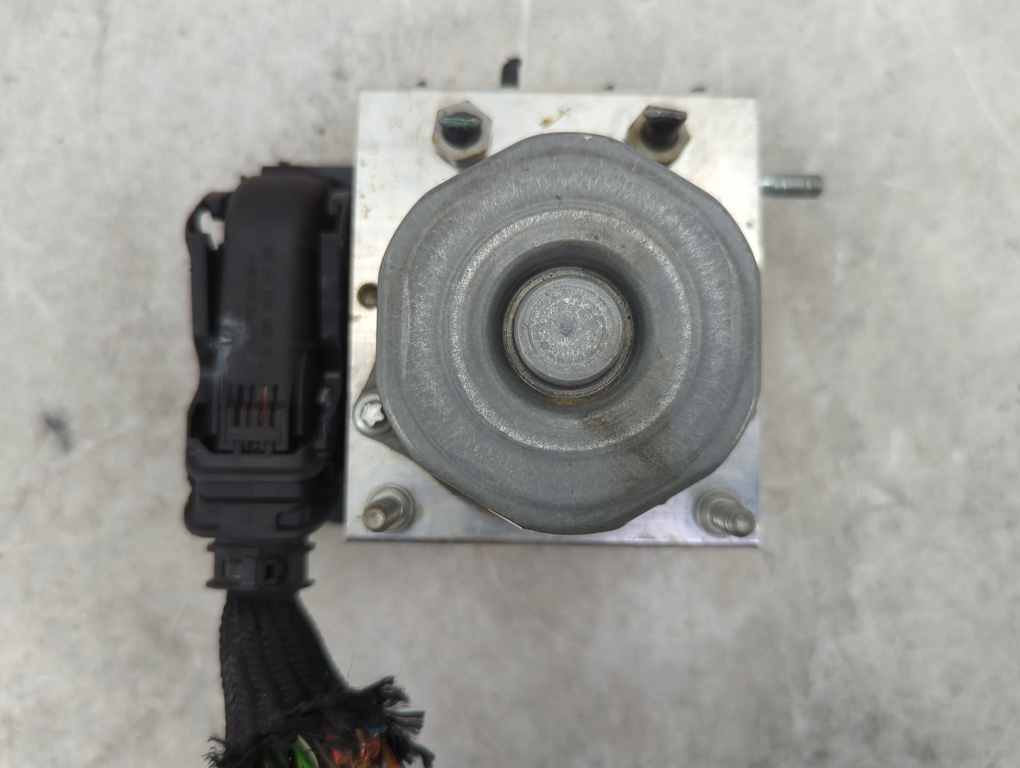 2014-2019 Mercedes-Benz Cla250 ABS Pump Control Module Replacement P/N:A0004313700 0265255976 Fits OEM Used Auto Parts - Oem