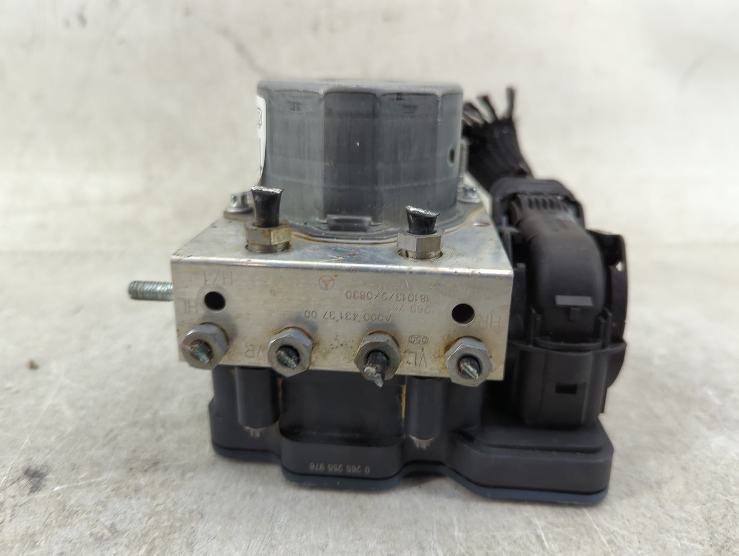 2014-2019 Mercedes-Benz Cla250 ABS Pump Control Module Replacement P/N:A0004313700 0265255976 Fits OEM Used Auto Parts - Oem