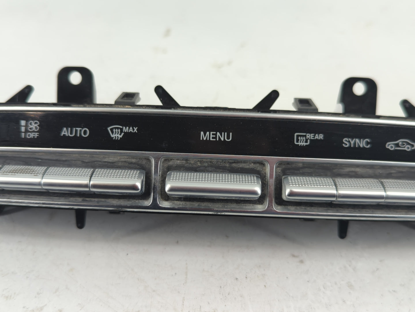 2020 Mercedes-Benz E350 Climate Control Module Temperature AC/Heater Replacement P/N:A 213 905 47 07 Fits Fits 2017 2018 201