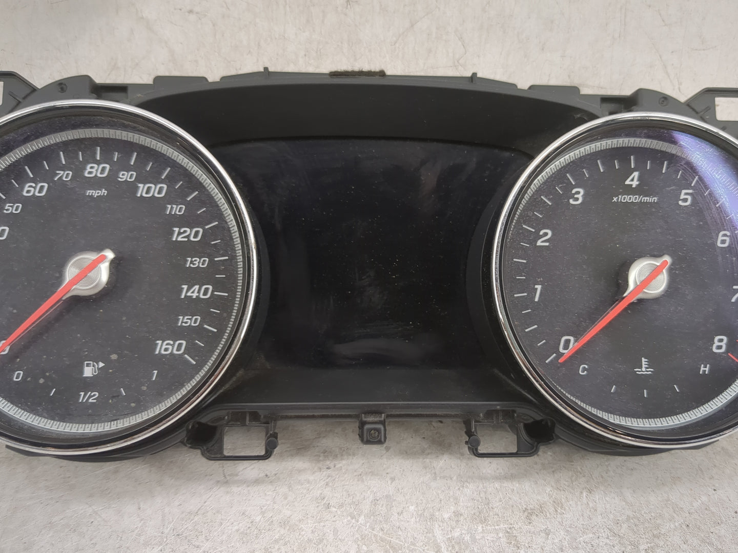 2019 Mercedes-Benz E350 Instrument Cluster Speedometer Gauges P/N:A 213 900 65 25 Miles: Fits OEM Used Auto Parts - Oemuseda
