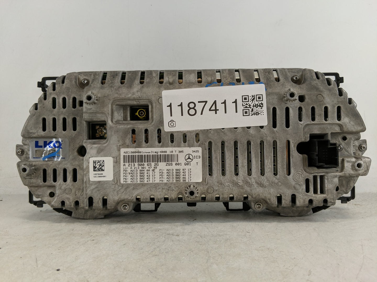 2019 Mercedes-Benz E450 Instrument Cluster Speedometer Gauges P/N:A 213 900 65 25 Fits OEM Used Auto Parts - Oemusedautopart