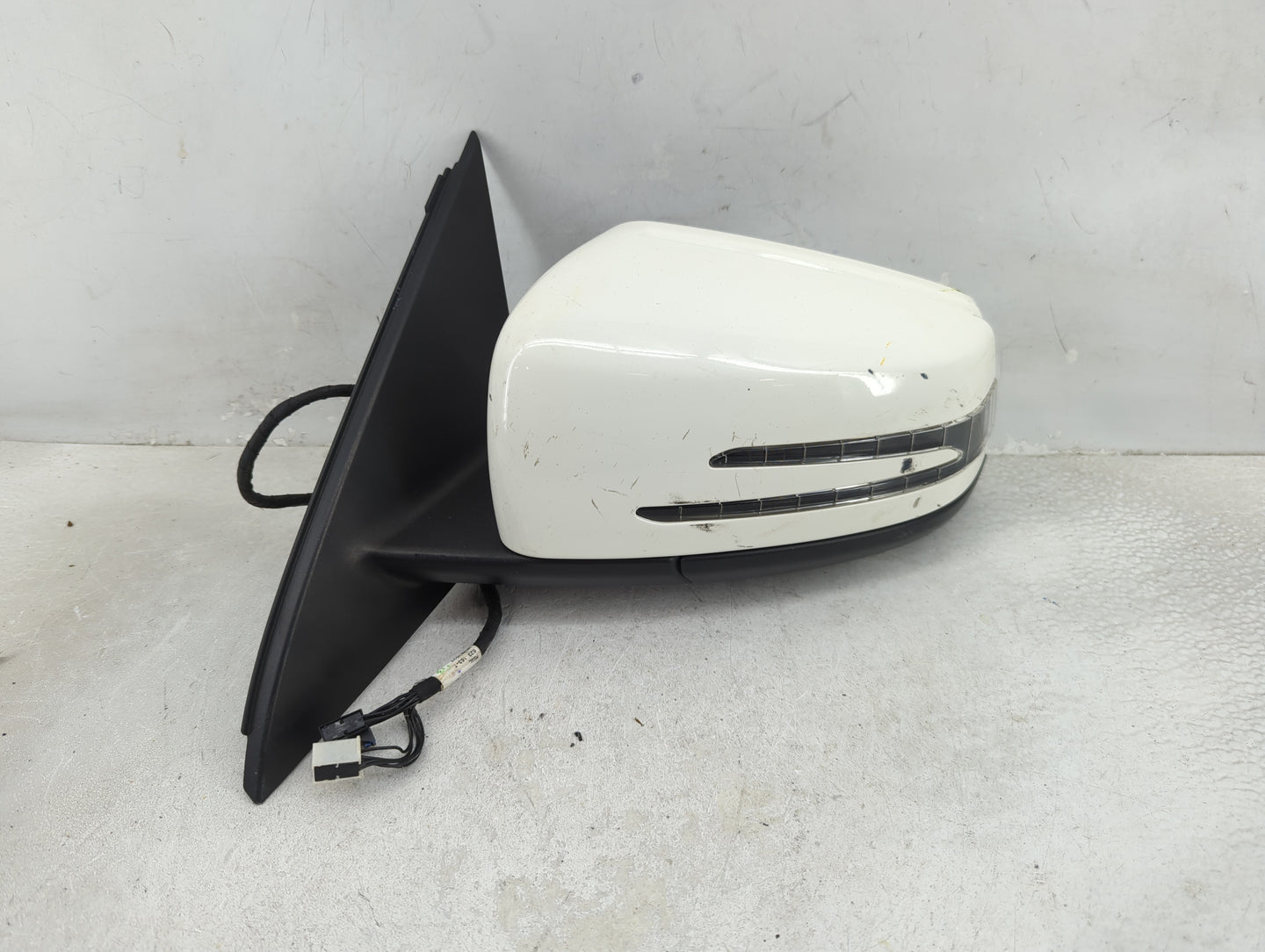 2019 Mercedes-Benz Gla250 Driver Side View Mirror - Left Door Mirror OEM Used - Oemusedautoparts1.com