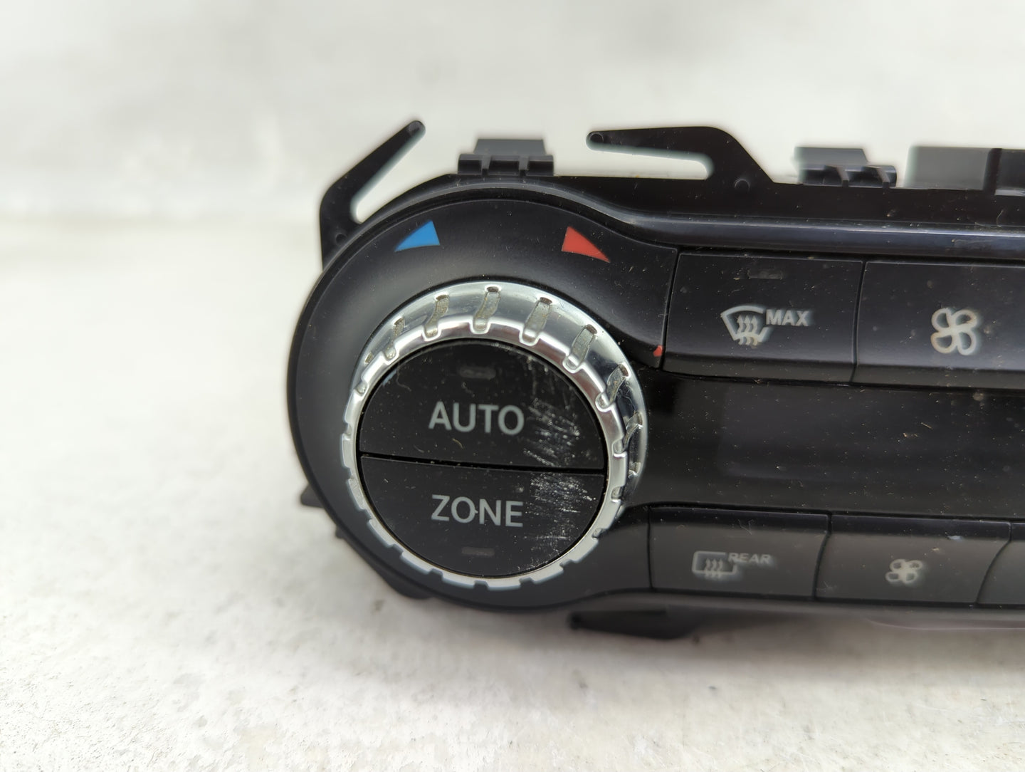 2015-2020 Mercedes-Benz Gla250 Climate Control Module Temperature AC/Heater Replacement P/N:A246 901 34 06 A246 900 39 16 Fi