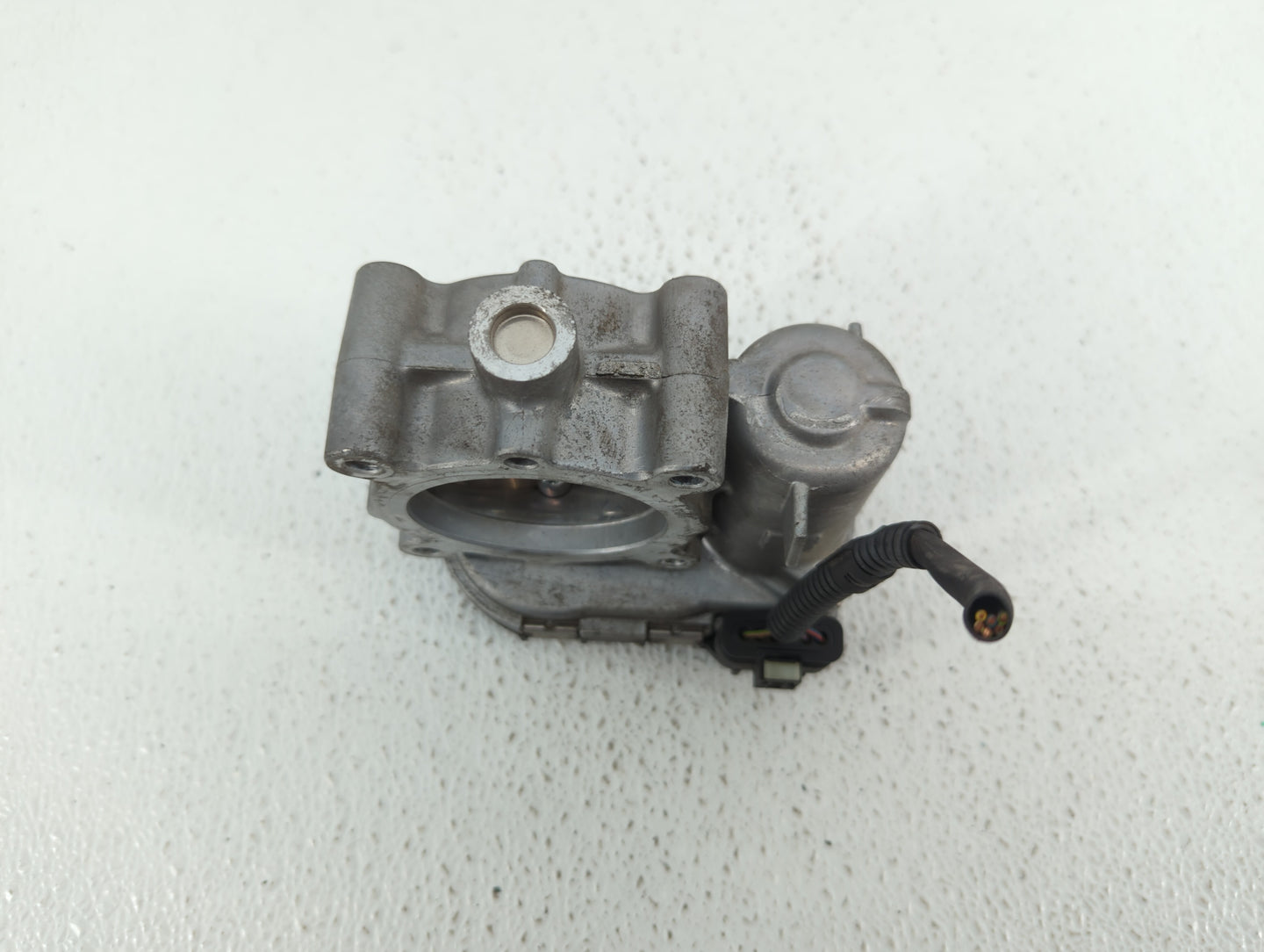 2015-2020 Mercedes-Benz Gla250 Throttle Body P/N:A 270 141 00 25 2701410025 Fits Fits 2013 2014 2015 2016 2017 2018 2019 202