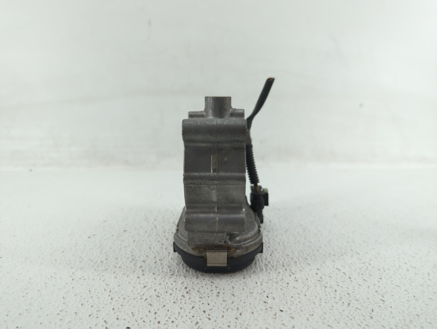 2015-2020 Mercedes-Benz Gla250 Throttle Body P/N:A 270 141 00 25 2701410025 Fits Fits 2013 2014 2015 2016 2017 2018 2019 202