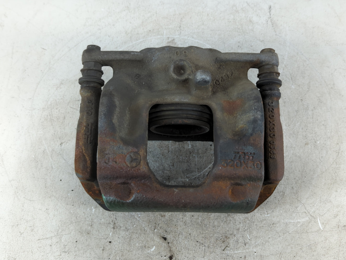 2015-2020 Mercedes-benz Gla250 Front Driver Left Brake Caliper - Oemusedautoparts1.com