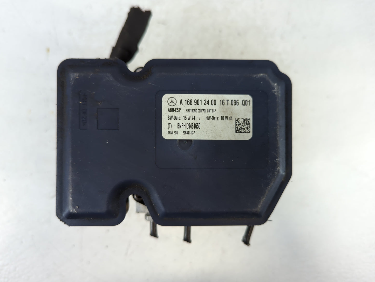 2015-2020 Mercedes-Benz Gla250 ABS Pump Control Module Replacement P/N:A166 431 0600 Fits Fits 2015 2016 2017 2018 2019 2020