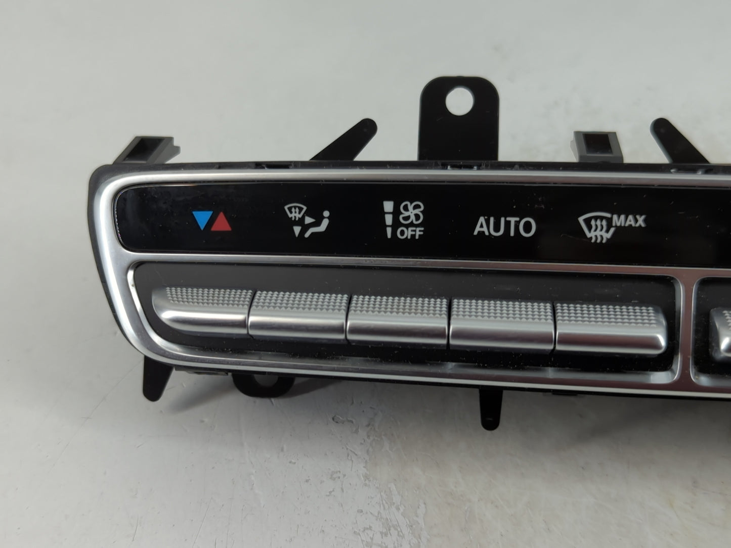 2016-2019 Mercedes-Benz Glc300 Climate Control Module Temperature AC/Heater Replacement P/N:A 205 905 88 13 Fits OEM Used Au