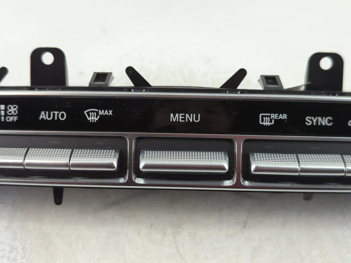 2016-2019 Mercedes-Benz Glc300 Climate Control Module Temperature AC/Heater Replacement P/N:A 205 905 88 13 Fits OEM Used Au
