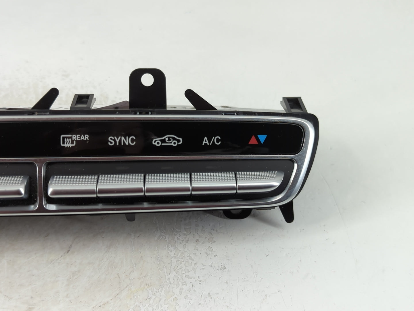 2016-2019 Mercedes-Benz Glc300 Climate Control Module Temperature AC/Heater Replacement P/N:A 205 905 88 13 Fits OEM Used Au