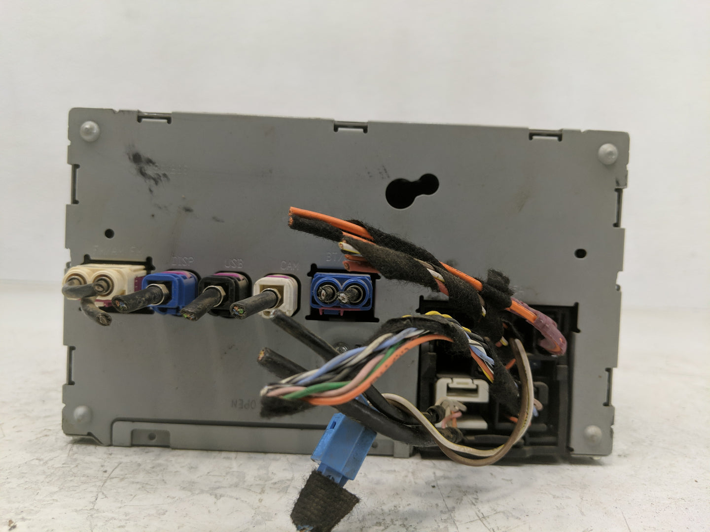2016-2019 Mercedes-Benz Glc300 Radio AM FM Cd Player Receiver Replacement Fits Fits 2015 2016 2017 2018 2019 OEM Used Auto P