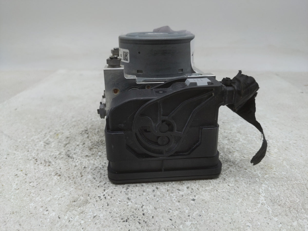 2017-2019 Mercedes-Benz Glc300 Anti-Lock Brake ABS Pump Module Actuator OEM P/N:A 253 431 02 00 Fits Fits 2017 2018 2019 OEM