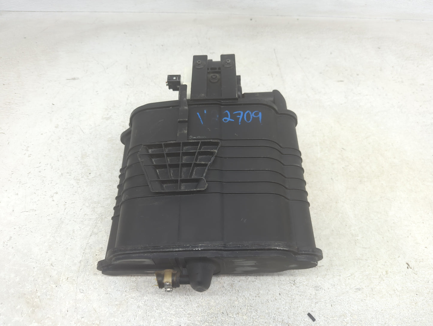 2019 Mercedes-benz Glc300 Fuel Vapor Charcoal Canister - Oemusedautoparts1.com