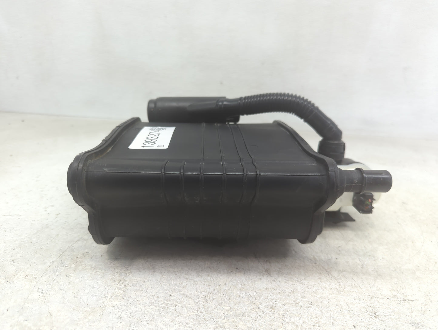 2019 Mercedes-benz Glc300 Fuel Vapor Charcoal Canister - Oemusedautoparts1.com