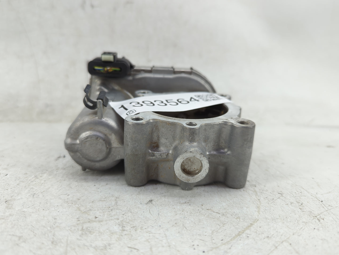 2016-2019 Mercedes-Benz Glc300 Throttle Body P/N:A2701410025 Fits Fits 2013 2014 2015 2016 2017 2018 2019 2020 2021 OEM Used