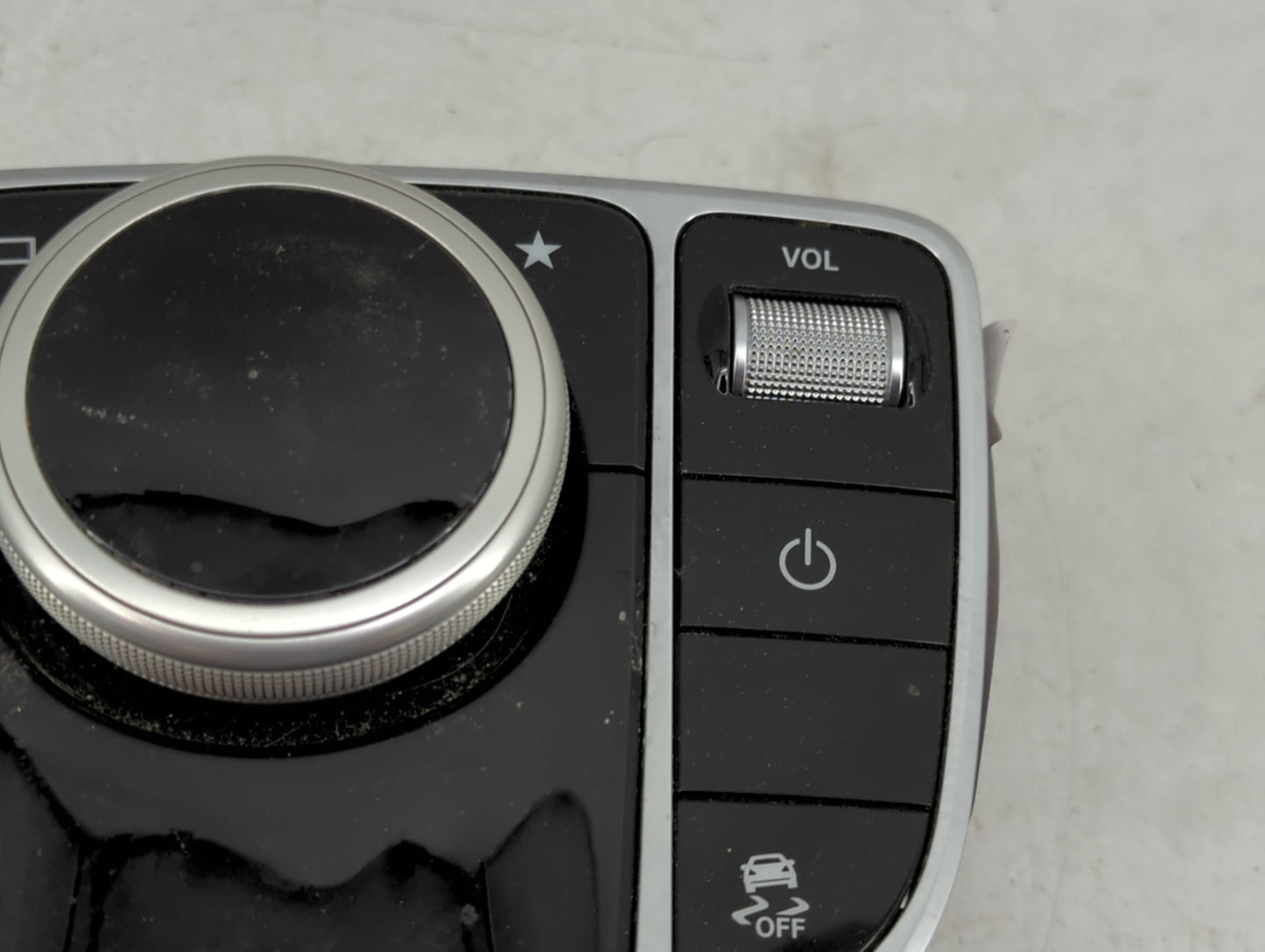 2016-2019 Mercedes-Benz Glc300 Radio AM FM Cd Player Receiver Replacement P/N:A 205 902 01 04 A 205 901 56 09 Fits OEM Used 