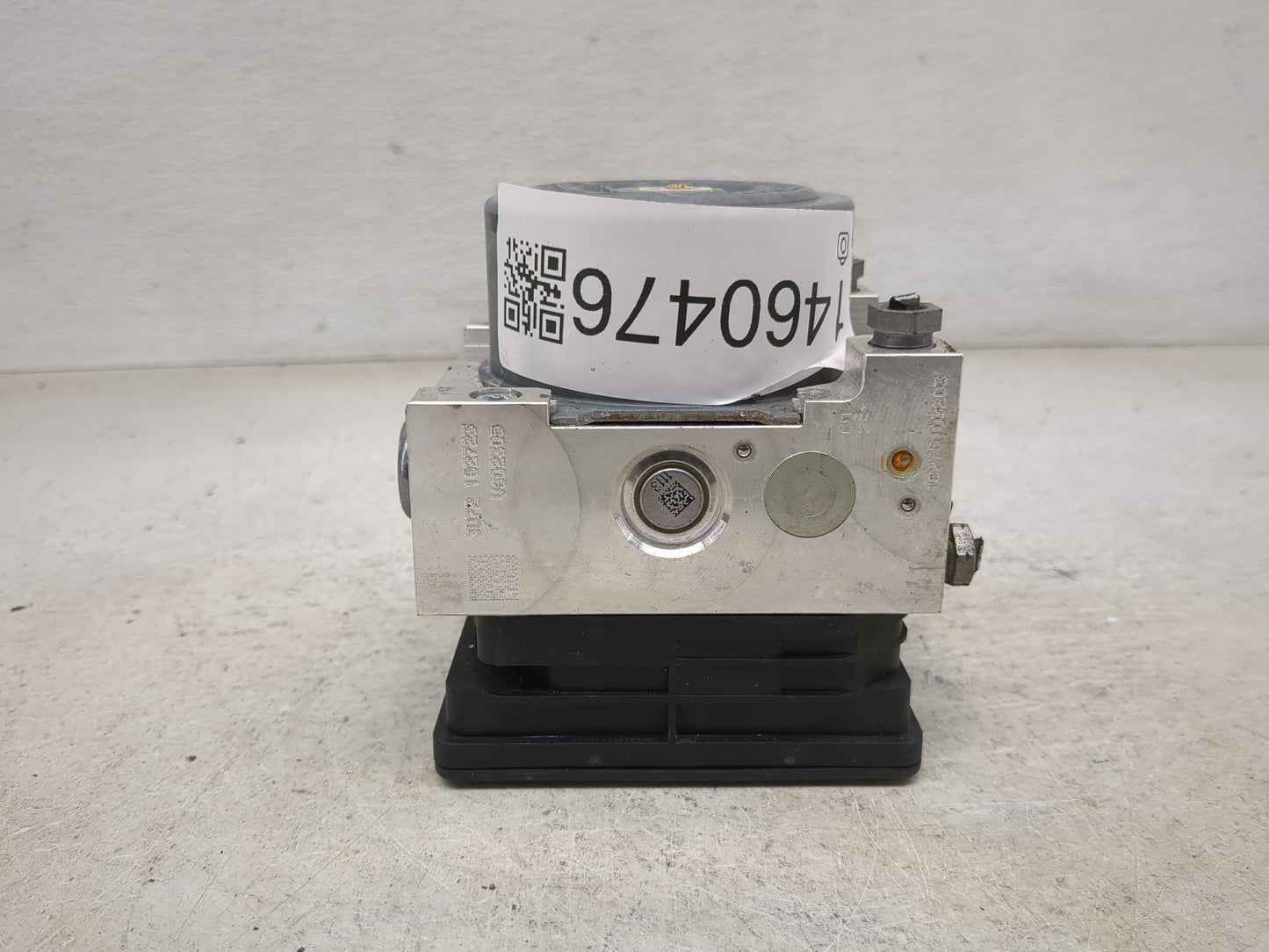 2017-2019 Mercedes-Benz Glc300 ABS Pump Control Module Replacement P/N:A 253 431 02 00 Fits Fits 2017 2018 2019 OEM Used Aut