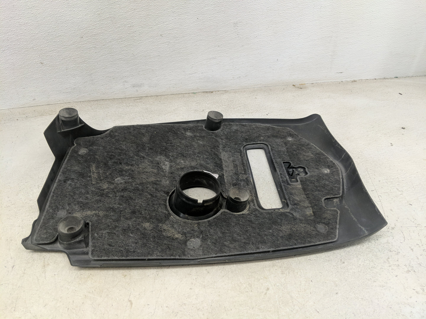 2019 Mercedes-benz Glc300 Engine Cover - Oemusedautoparts1.com