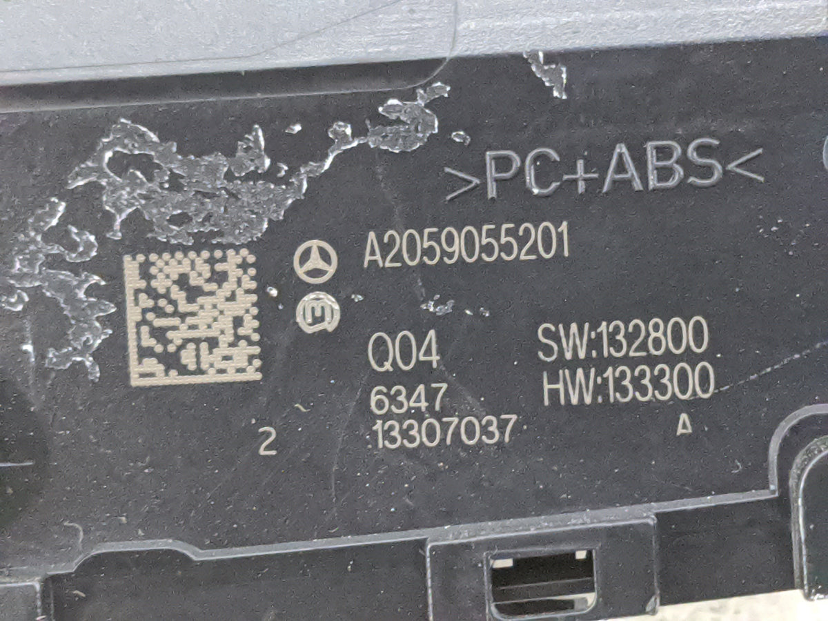 2016-2019 Mercedes-Benz Glc300 Radio AM FM Cd Player Receiver Replacement P/N:A2059055201 13307037 Fits Fits 2016 2017 2018 