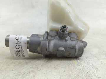 2016-2019 Mercedes-benz Glc300 Brake Master Cylinder