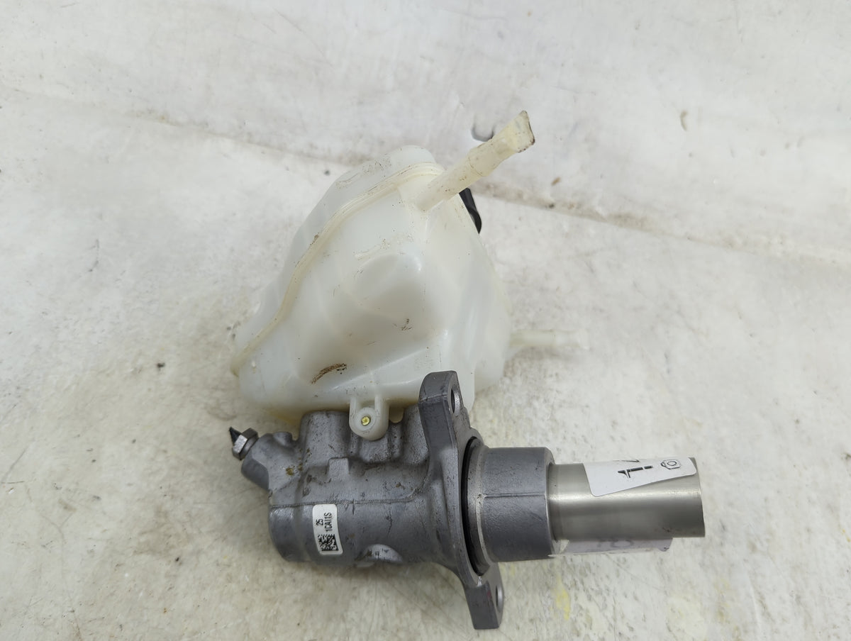 2016-2019 Mercedes-benz Glc300 Brake Master Cylinder - Oemusedautoparts1.com