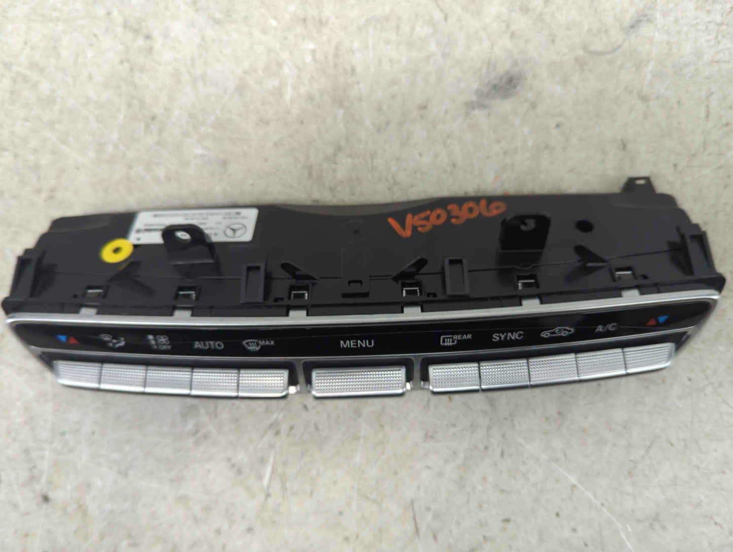 2016-2019 Mercedes-Benz Glc300 Climate Control Module Temperature AC/Heater Replacement P/N:A2059054215 A2C1600170101 Fits O