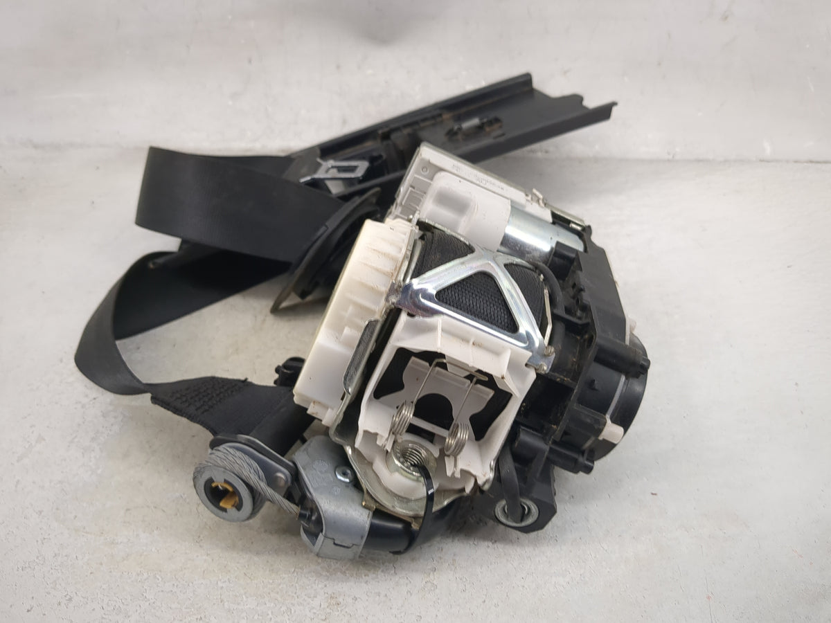 Mercedes-benz Gle-class Passenger Front Seatbelt Retractor - Oemusedautoparts1.com
