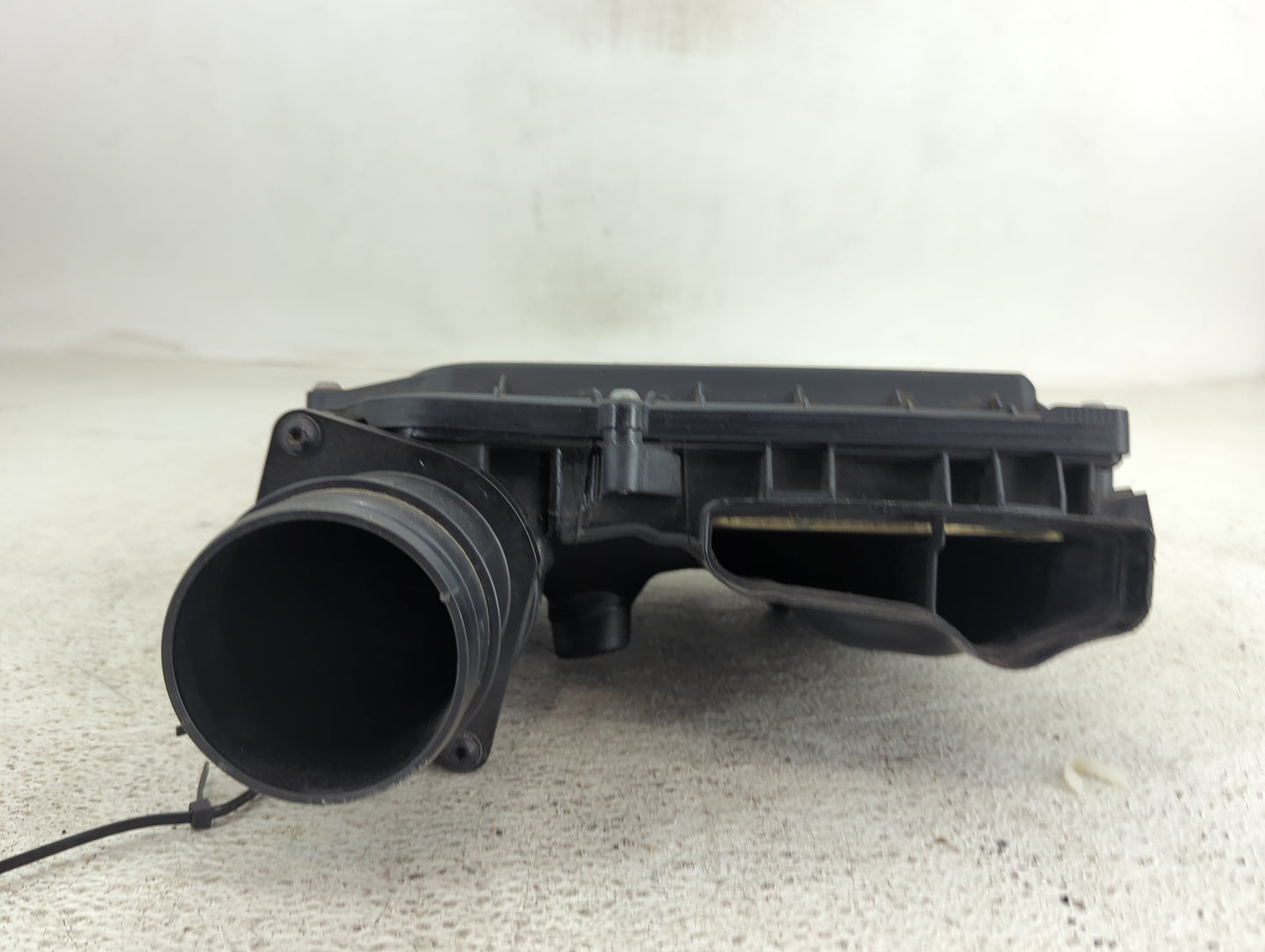 Mercedes-benz Gle350 Air Cleaner Intake-duct Hose Tube 1492484 - Oemusedautoparts1.com
