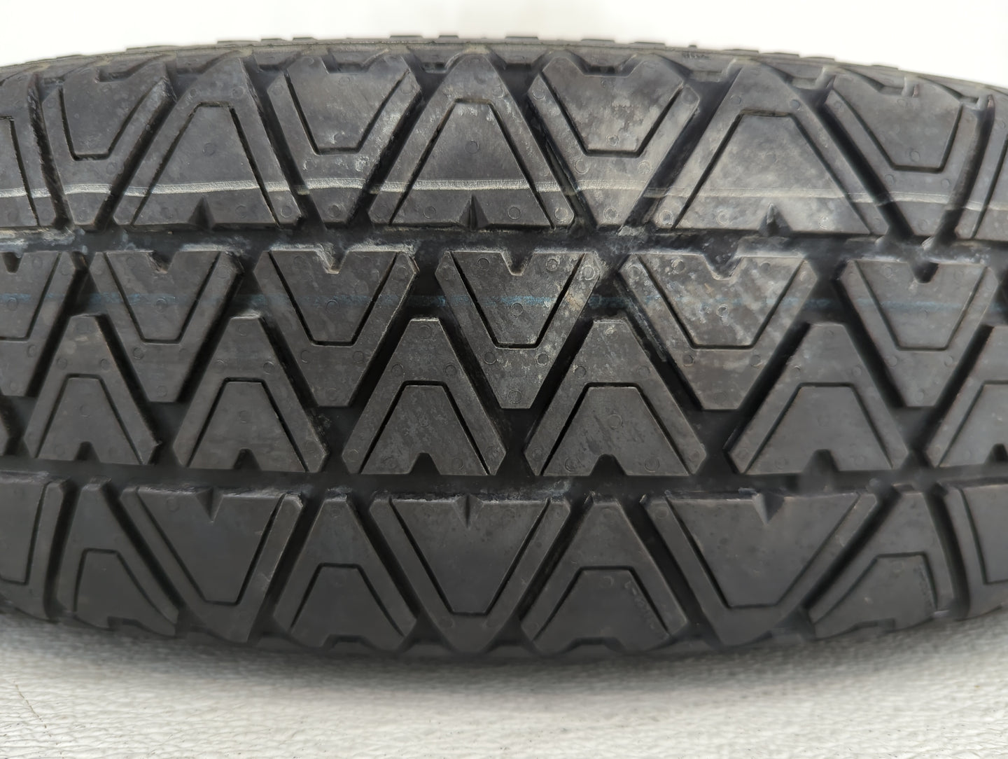 2017-2019 Mercedes-benz Gls550 Spare Donut Tire Wheel Rim Oem - Oemusedautoparts1.com