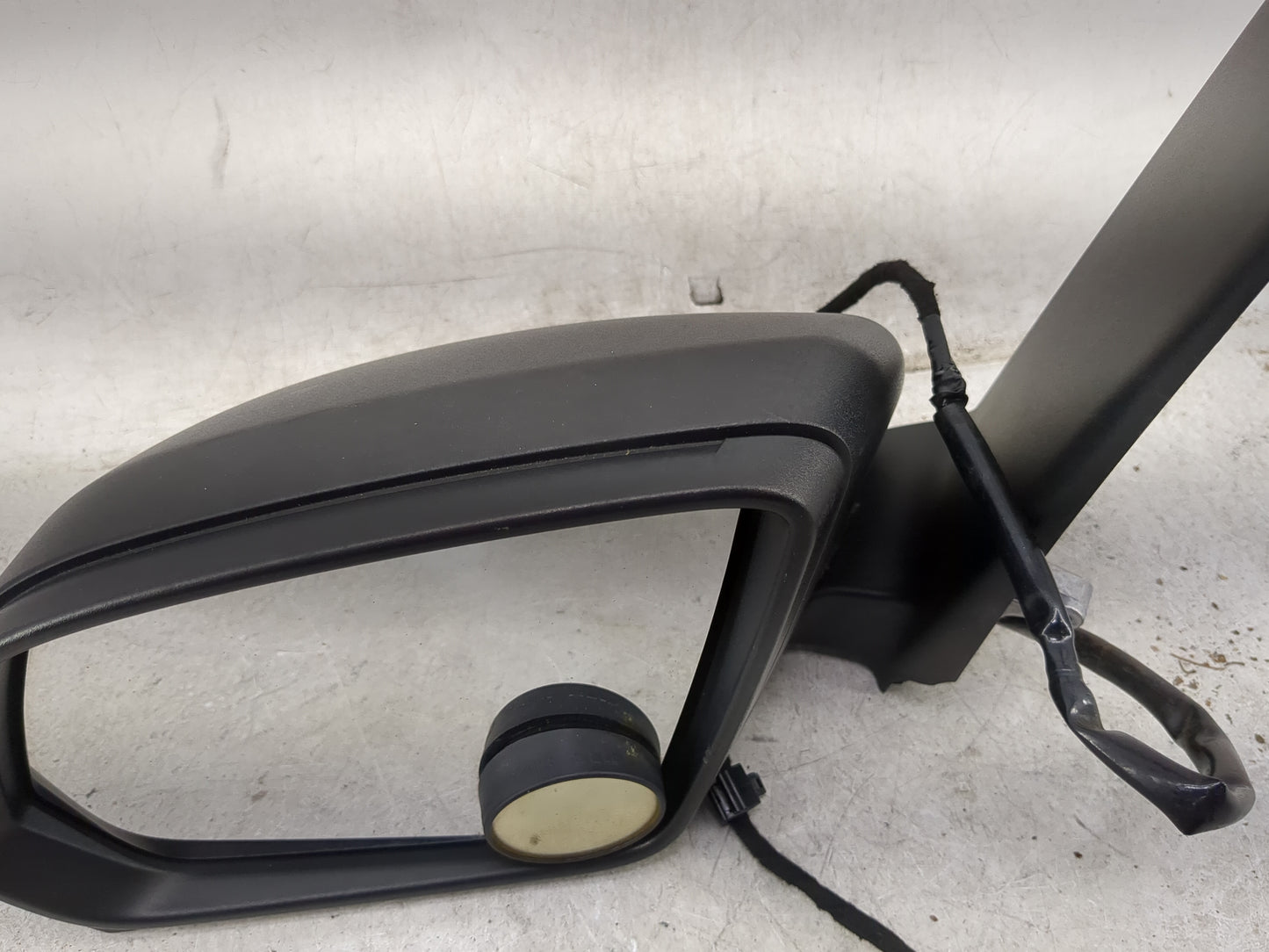 2019-2021 Mercedes-Benz Metris Driver Side View Mirror - Left Door Mirror OEM Used - Oemusedautoparts1.com
