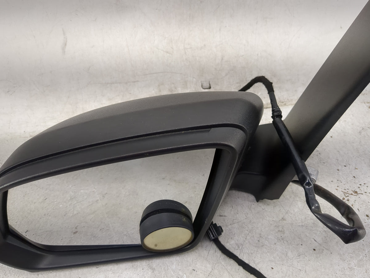 2019-2021 Mercedes-Benz Metris Driver Side View Mirror - Left Door Mirror OEM Used - Oemusedautoparts1.com