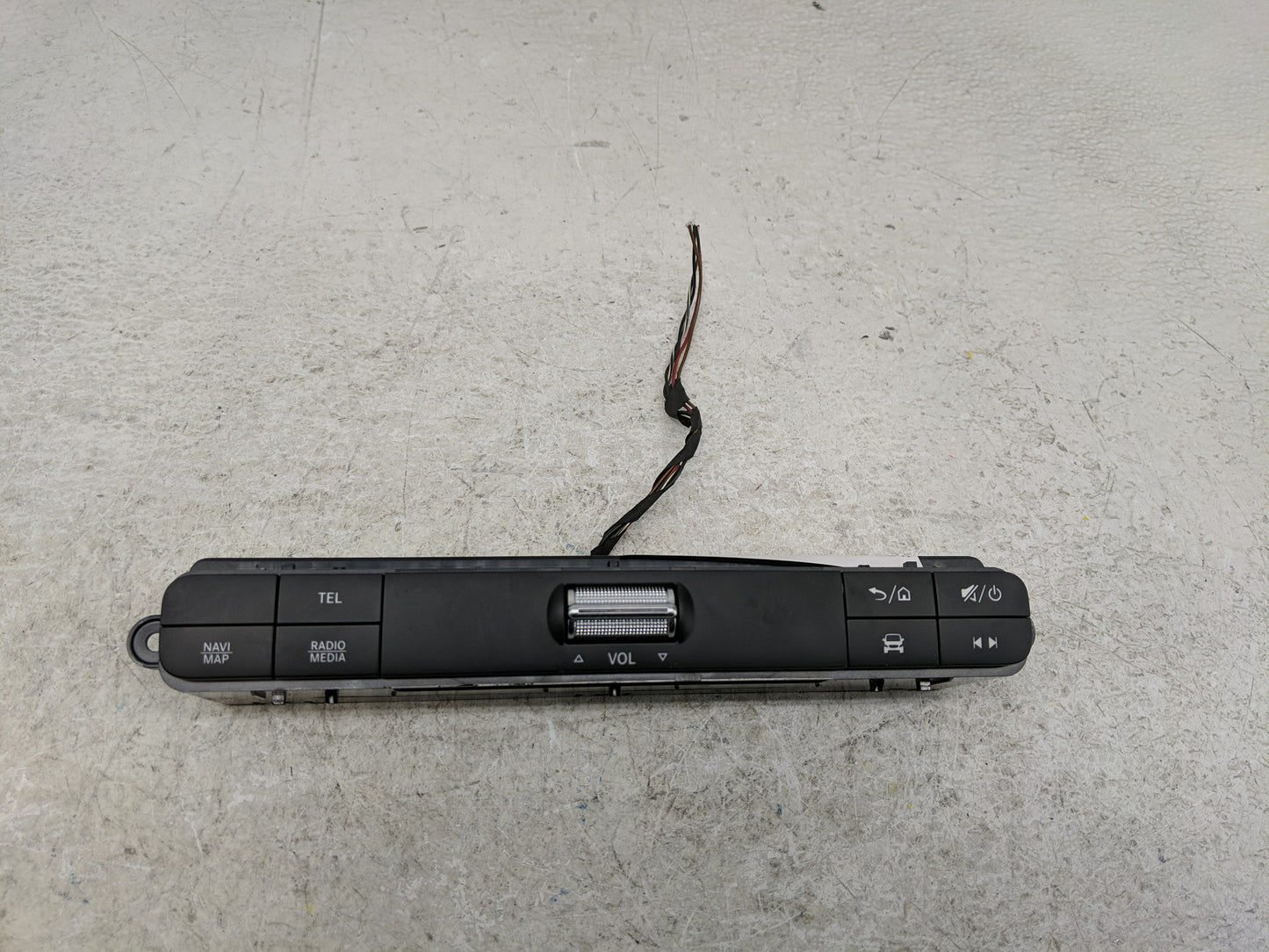 2019 Mercedes-benz Sprinter Radio Control Panel - Oemusedautoparts1.com