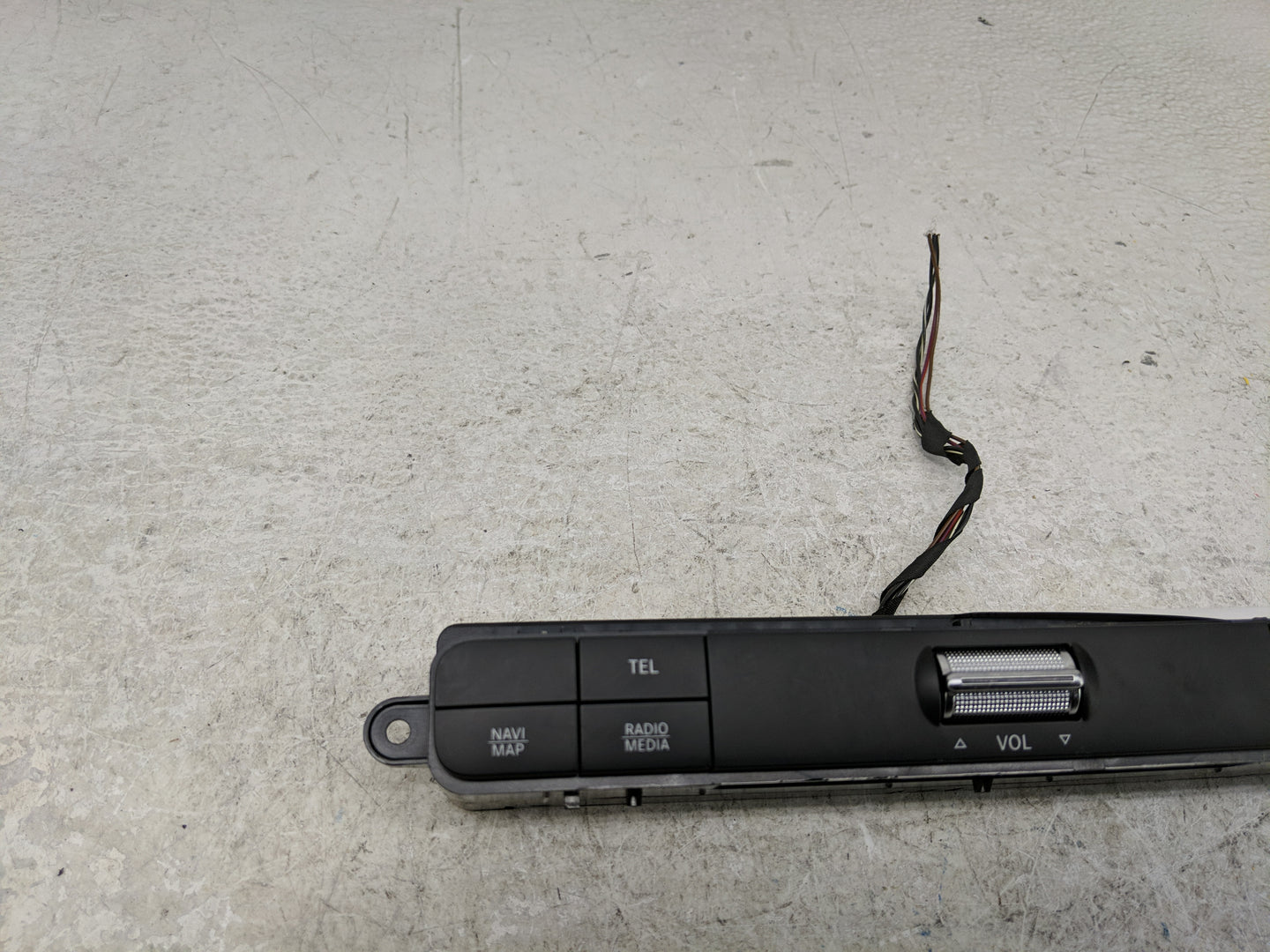 2019 Mercedes-benz Sprinter Radio Control Panel - Oemusedautoparts1.com