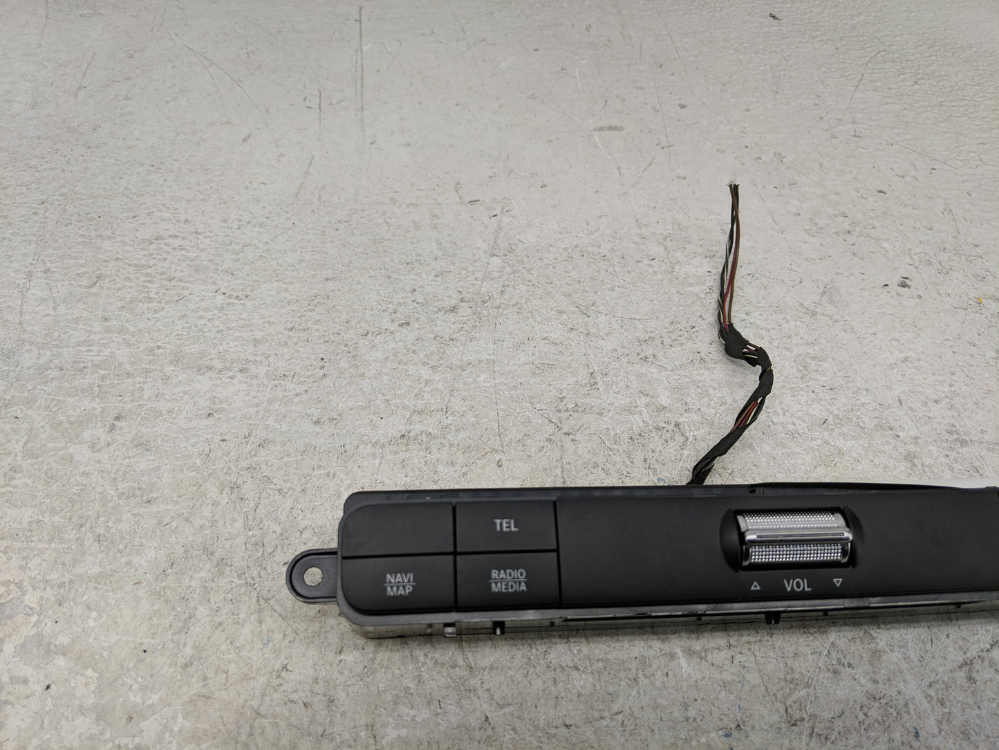 2019 Mercedes-benz Sprinter Radio Control Panel - Oemusedautoparts1.com