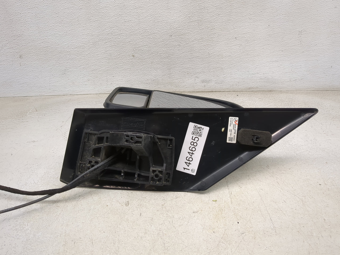 2019 Mercedes-Benz Sprinter 2500 Driver Side View Mirror - Left Door Mirror OEM Used - Oemusedautoparts1.com