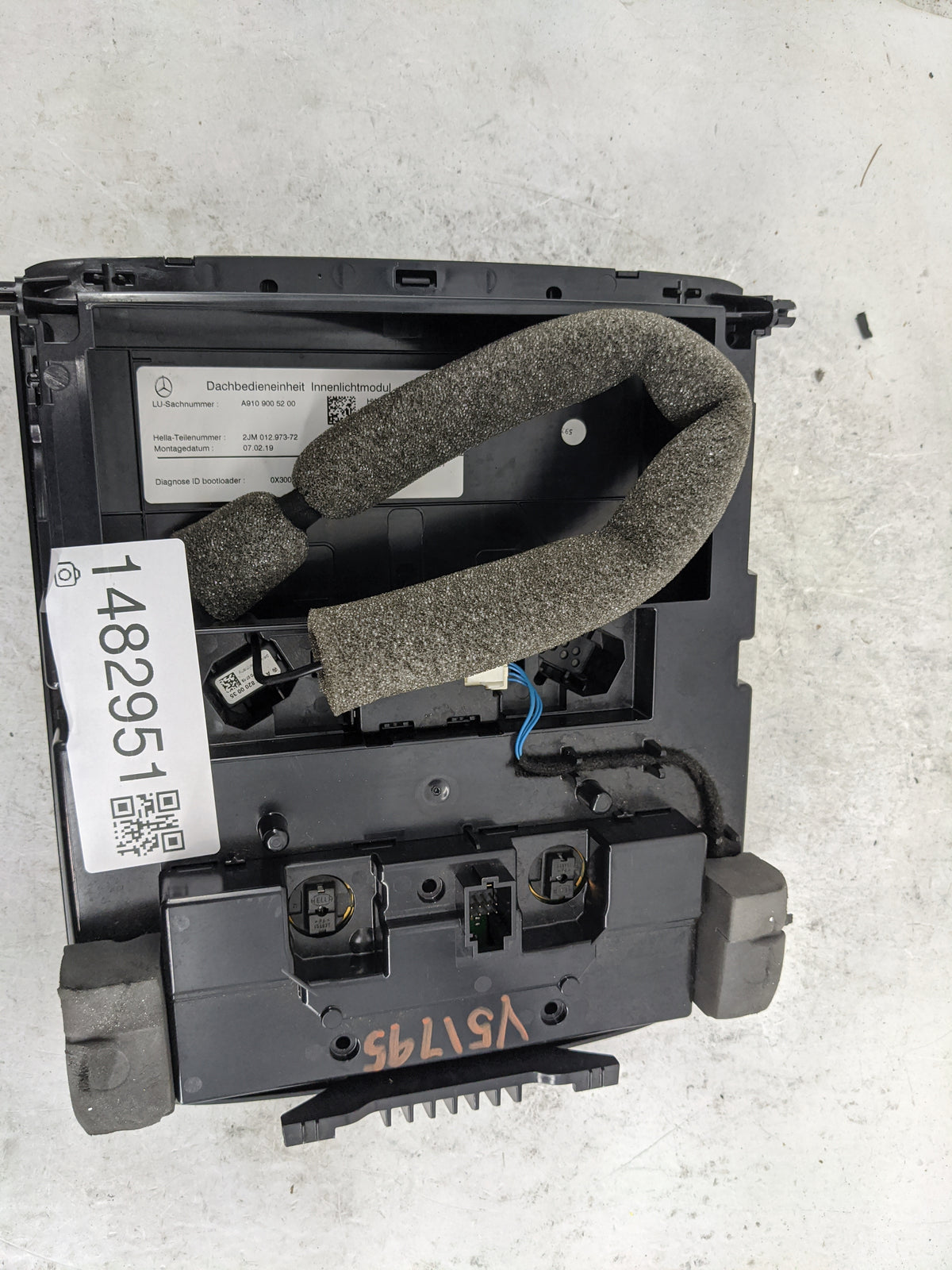 2019 Sprinter 2500 Overhead Roof Console Interior Dome Light - Oemusedautoparts1.com