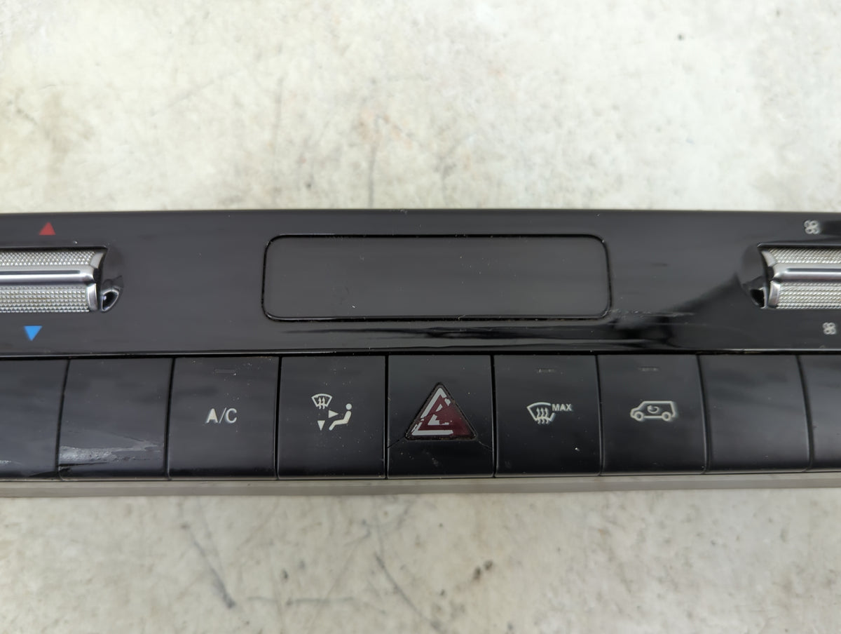 2019 Mercedes-Benz Sprinter 2500 Climate Control Module Temperature AC/Heater Replacement Fits OEM Used Auto Parts - Oemused